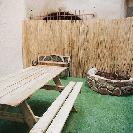 בריוד Appartement 2 Pieces Jacuzzi מראה חיצוני תמונה